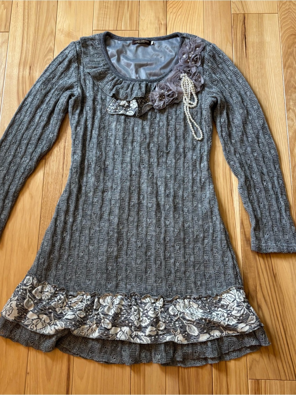 Twee John Fashion Sweater Wool Blend Gray Flower Pearl Accent Dress